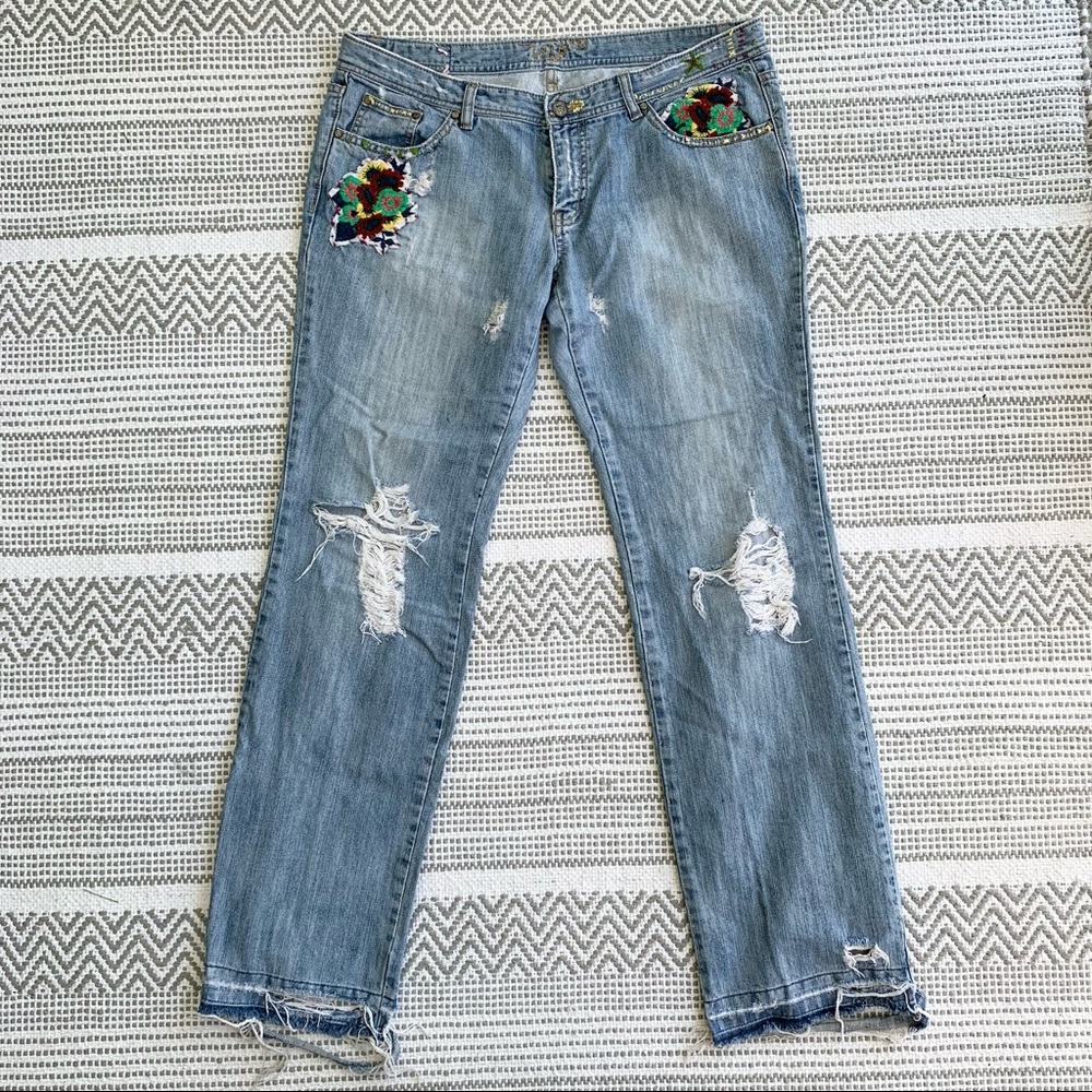 Embroidered Floral distressed Jeans